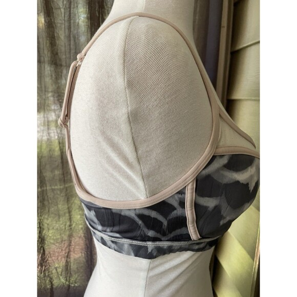 LULULEMON Mesh Window Sports Bra Women's 2 Cloudy Print Exercise Gym Size 10 - Picture 4 of 6